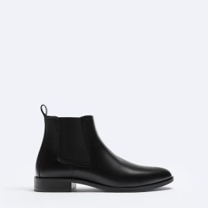 CHELSEA BOOTS